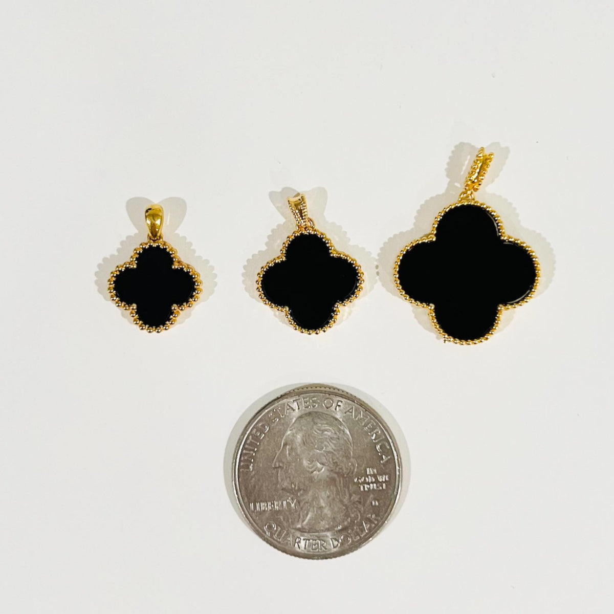 Clover 18K Gold Custom Pendant Necklace - Gold/Pavé – Early Black