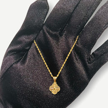 Load image into Gallery viewer, Necklace - Clover Gold | 18K Yellow Gold
