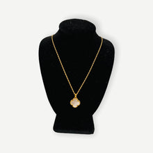 Load image into Gallery viewer, Necklace - Clover 13mm | 18K Yellow Gold
