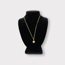 Load image into Gallery viewer, Necklace - Clover 7mm | 18K Yellow Gold
